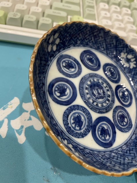 古玩陶瓷青花盤真品鑒賞圖