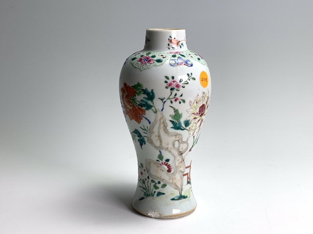 古玩陶瓷清中早期·粉彩花卉紋雞腿瓶拍賣，當前價格1830元