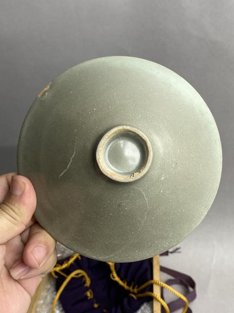 古玩陶瓷龍泉窯青釉斗笠盞真品鑒賞圖