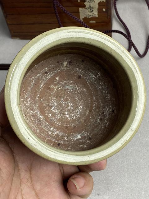古玩陶瓷龍泉窯青釉竹節紋琴爐真品鑒賞圖