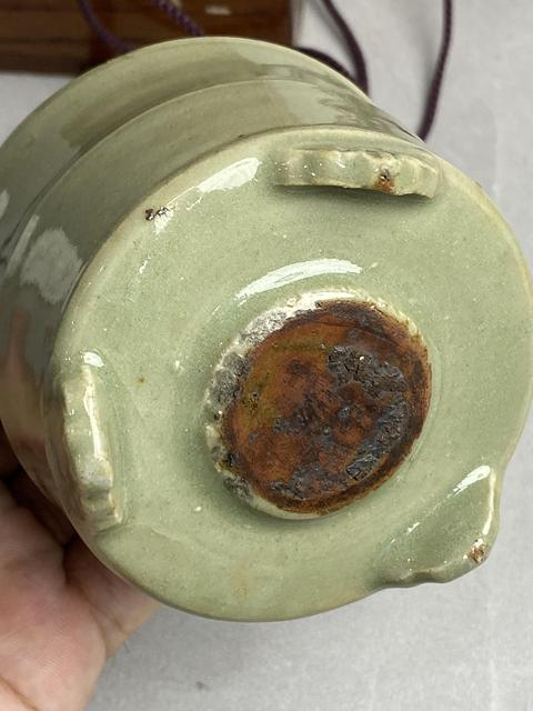 古玩陶瓷龍泉窯青釉竹節紋琴爐真品鑒賞圖