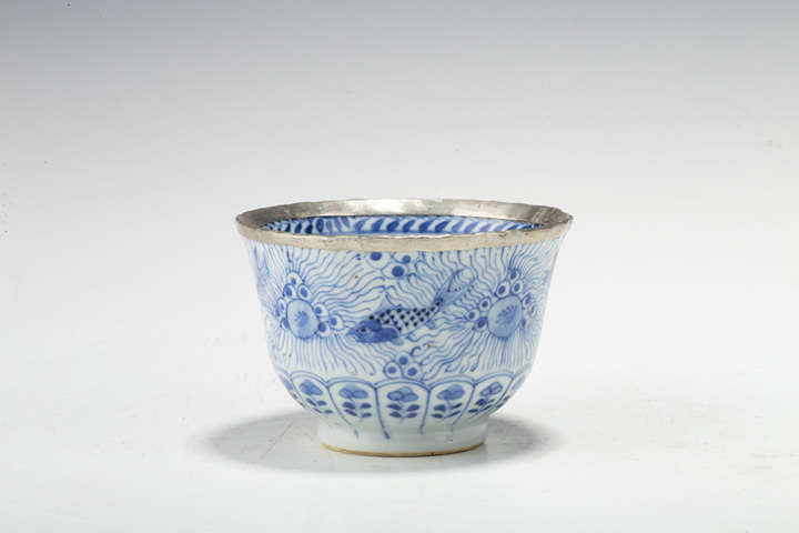 古玩陶瓷清晚·青花魚藻紋杯拍賣,當(dāng)前價格128元