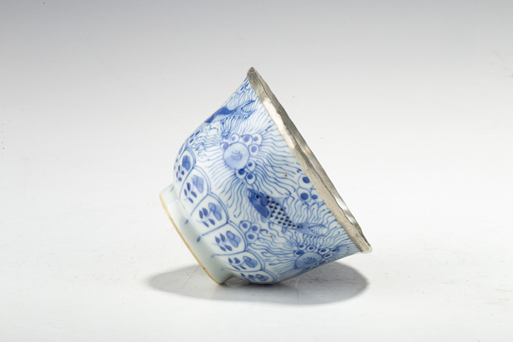 古玩陶瓷清晚·青花魚藻紋杯拍賣,當(dāng)前價格128元