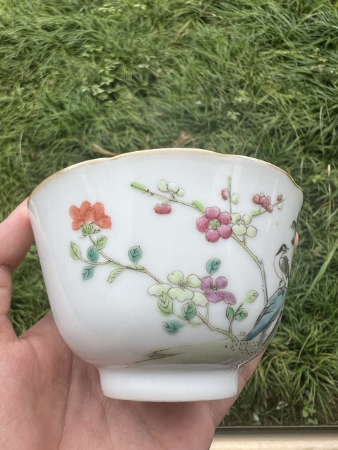 古玩陶瓷粉彩花鳥紋蓋碗拍賣,當前價格7500元