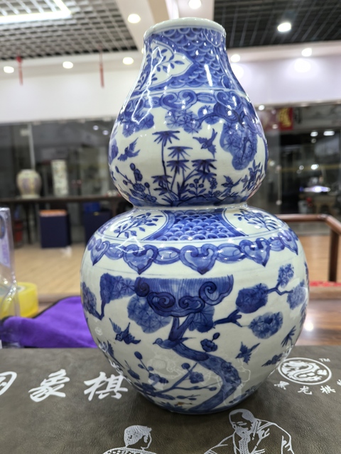 古玩陶瓷日本江戶青花花鳥紋葫蘆瓶真品鑒賞圖
