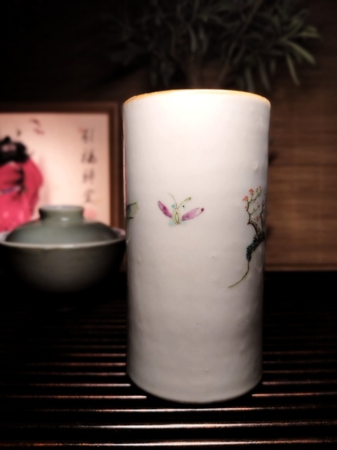 古玩陶瓷粉彩天官賜福圖筆筒拍賣，當(dāng)前價格1700元