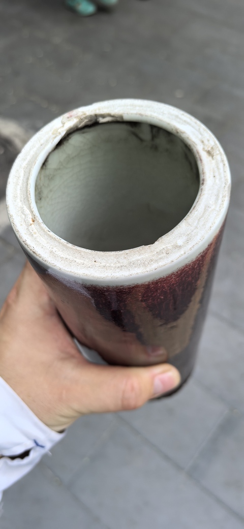 古玩陶瓷紅釉筆筒真品鑒賞圖