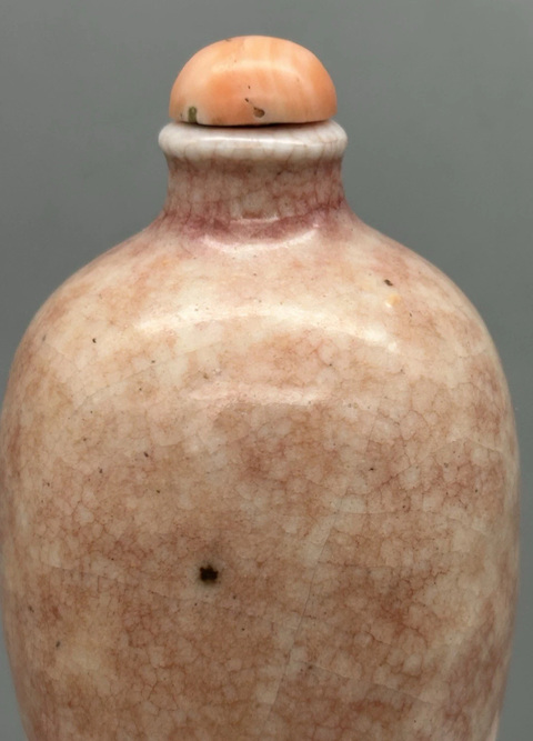 古玩陶瓷紅哥釉鼻煙壺真品鑒賞圖