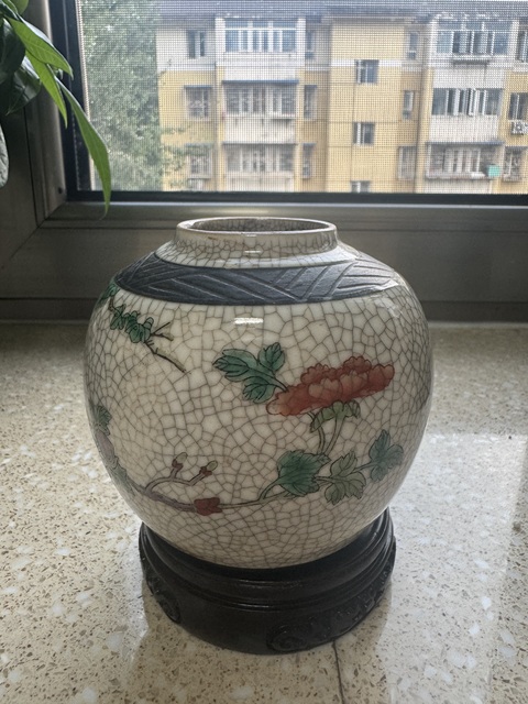 古玩陶瓷哥釉五彩鳳穿牡丹圖茶入真品鑒賞圖
