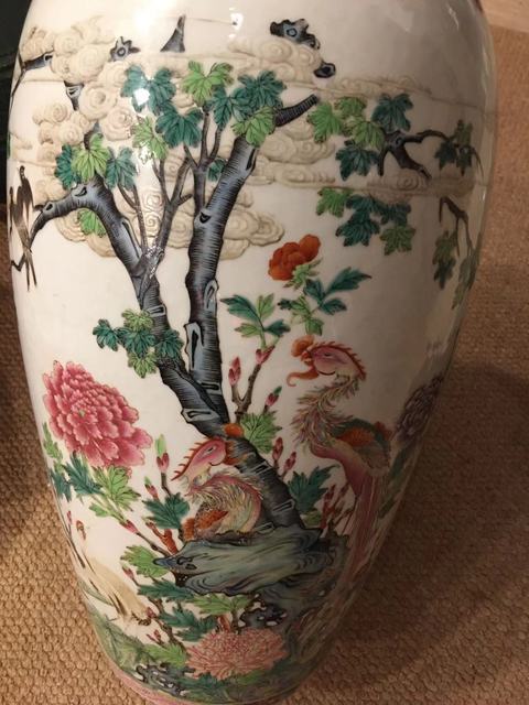 古玩陶瓷五倫圖粉彩瓶真品鑒賞圖
