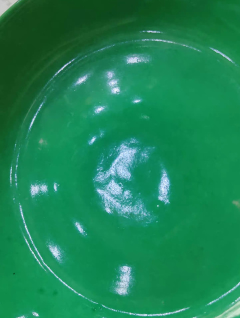 古玩陶瓷蘋果綠釉盤真品鑒賞圖