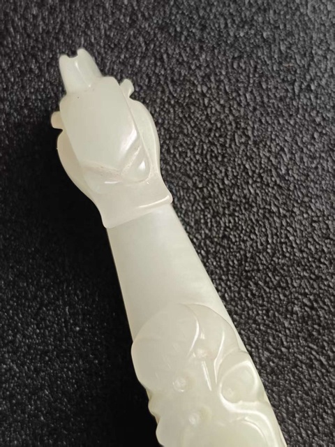 古玩玉器和田玉龍型帶鉤真品鑒賞圖