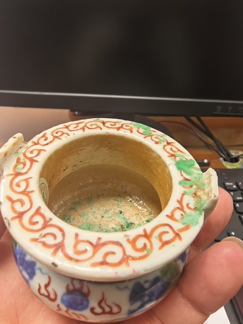 古玩陶瓷青花五彩龍紋香爐真品鑒賞圖