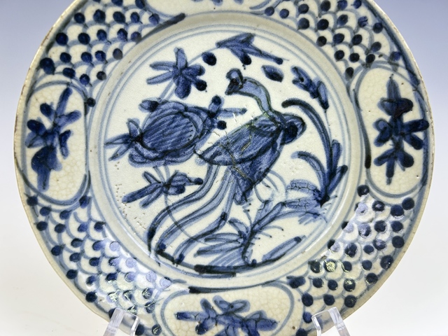 古玩陶瓷明中期·青花鳳穿花盤拍賣,當前價格99元