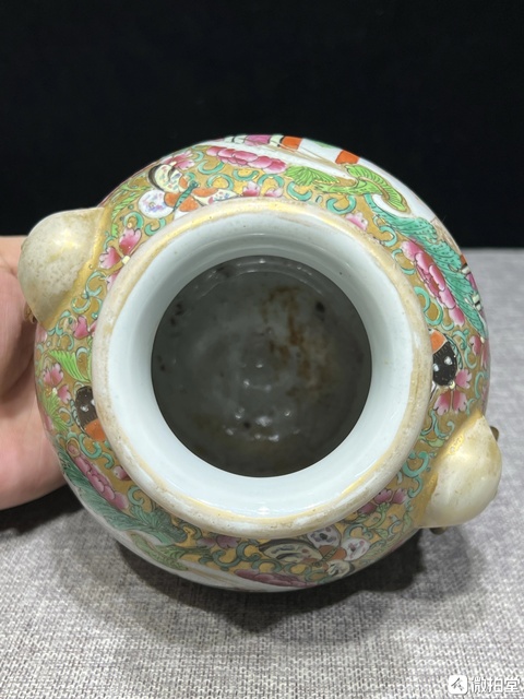 古玩陶瓷廣彩人物花鳥獸耳瓶真品鑒賞圖
