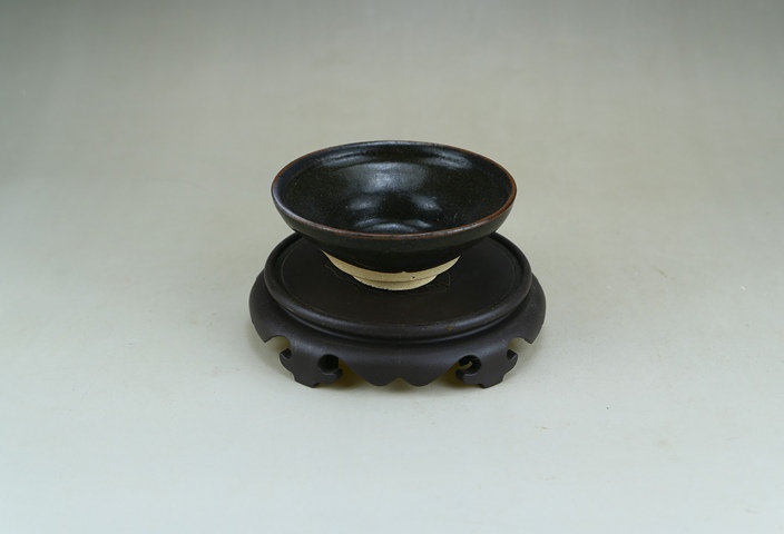 古玩陶瓷吉州窯黑釉茶盞真品鑒賞圖