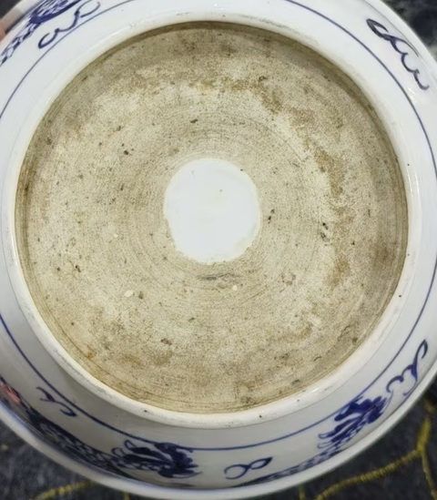 古玩陶瓷青花趕珠龍紋香爐真品鑒賞圖