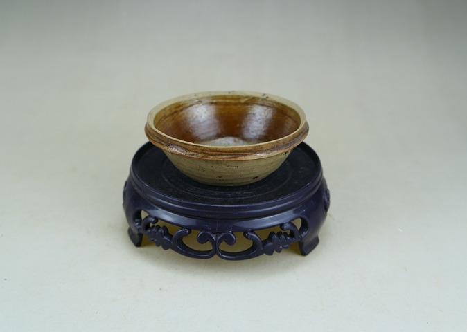 古玩陶瓷吉州窯系紫金釉茶盞真品鑒賞圖