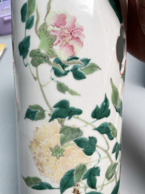古玩陶瓷晚清細路粉彩帽筒真品鑒賞圖