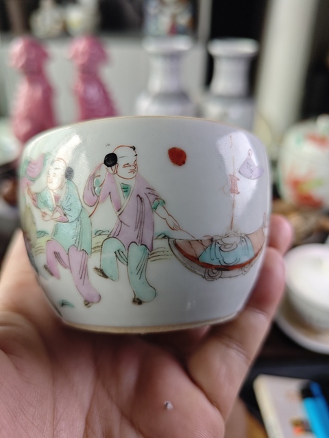 古玩陶瓷麒麟送子粉彩蓋缸真品鑒賞圖