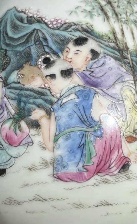 古玩陶瓷粉彩嬰戲圖琵琶尊真品鑒賞圖