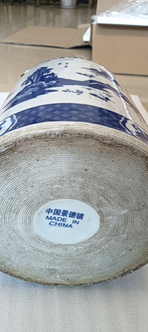 古玩陶瓷當代青花提梁茶壺。真品鑒賞圖