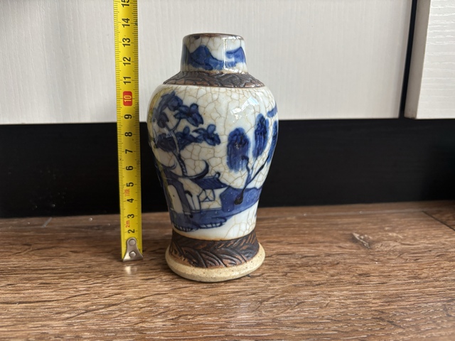 古玩陶瓷哥釉青花山水人物雞腿瓶真品鑒賞圖
