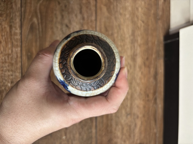 古玩陶瓷哥釉青花山水人物雞腿瓶真品鑒賞圖