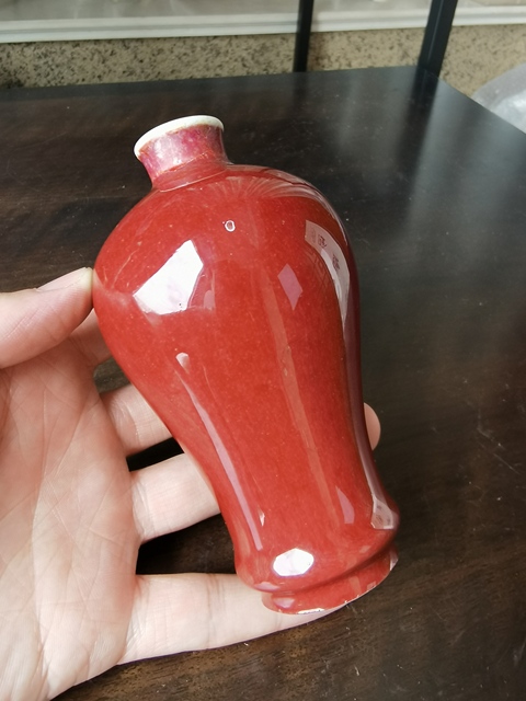古玩陶瓷清中晚期 紅釉梅瓶真品鑒賞圖