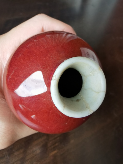 古玩陶瓷清中晚期 紅釉梅瓶真品鑒賞圖
