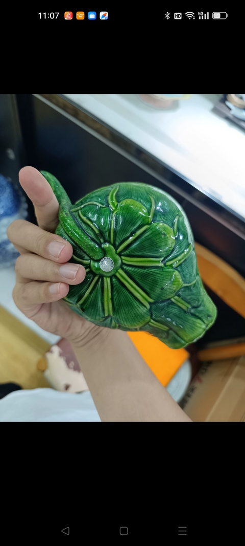 古玩陶瓷綠釉秋操杯真品鑒賞圖