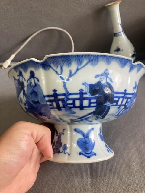 古玩陶瓷青花人物故事紋高足貢碗真品鑒賞圖