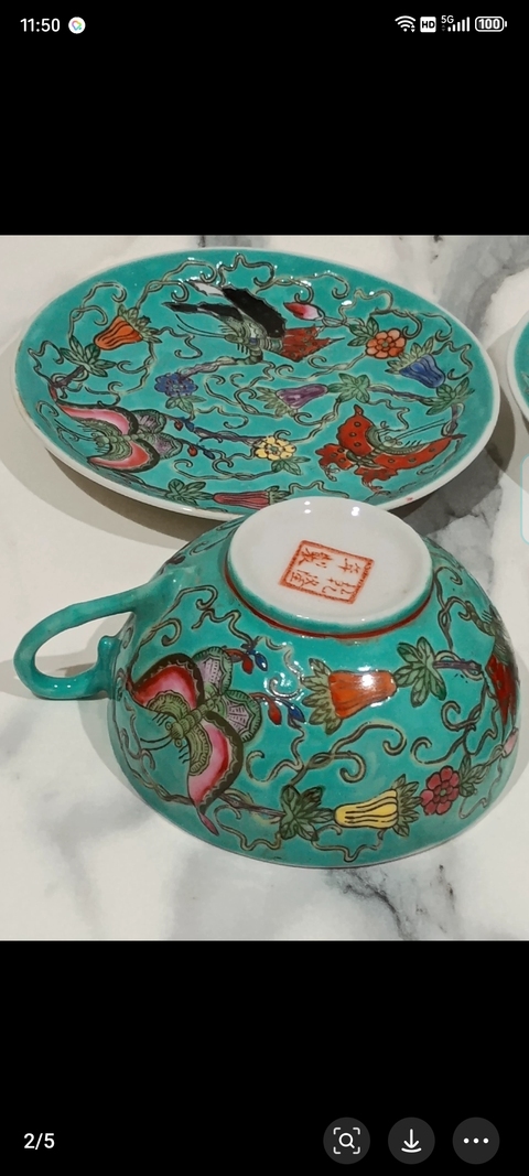 古玩陶瓷松石綠地粉彩蝴蝶花卉紋杯碟真品鑒賞圖