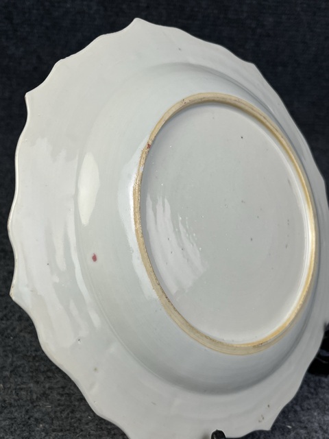 古玩陶瓷雍正粉彩花卉紋花口盤拍賣,當前價格2988元