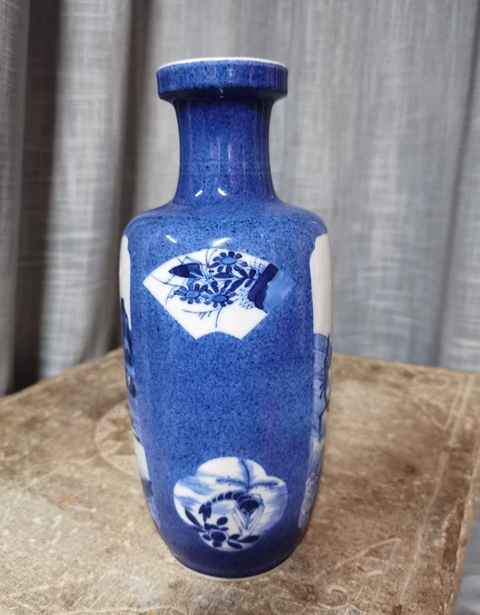 古玩陶瓷灑藍釉開光青花棒槌瓶真品鑒賞圖