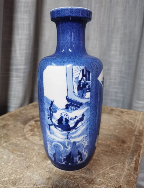 古玩陶瓷灑藍釉開光青花棒槌瓶真品鑒賞圖