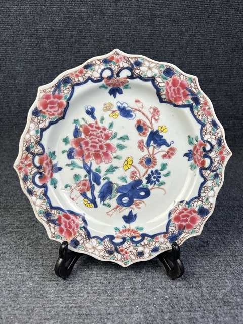 古玩陶瓷雍正粉彩花卉紋花口盤(pán)拍賣(mài)，當(dāng)前價(jià)格2988元