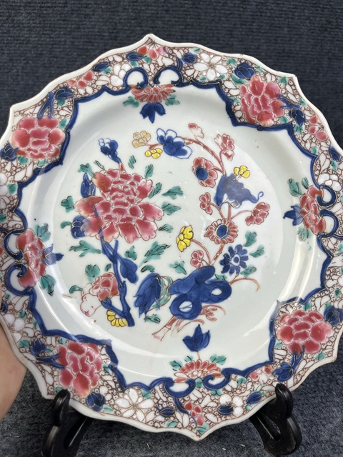 古玩陶瓷雍正粉彩花卉紋花口盤(pán)拍賣(mài)，當(dāng)前價(jià)格2988元