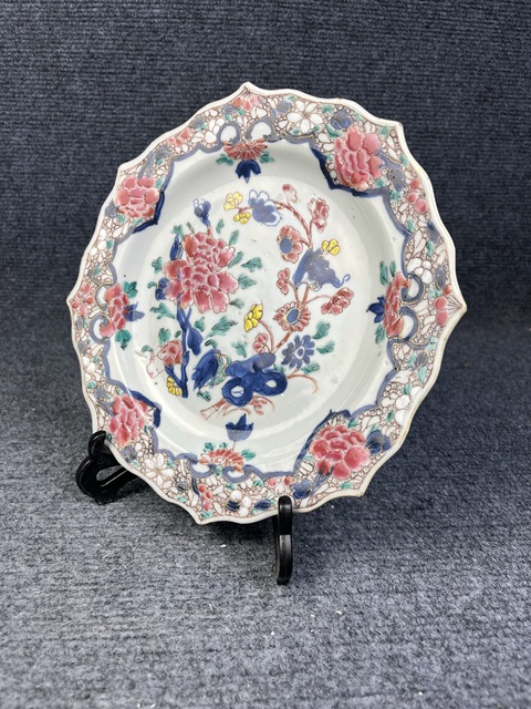 古玩陶瓷雍正粉彩花卉紋花口盤(pán)拍賣(mài)，當(dāng)前價(jià)格2988元