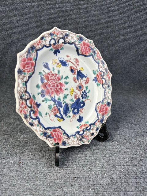 古玩陶瓷雍正粉彩花卉紋花口盤(pán)拍賣(mài)，當(dāng)前價(jià)格2988元