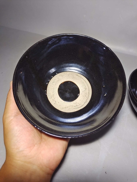古玩陶瓷黑釉茶碗真品鑒賞圖