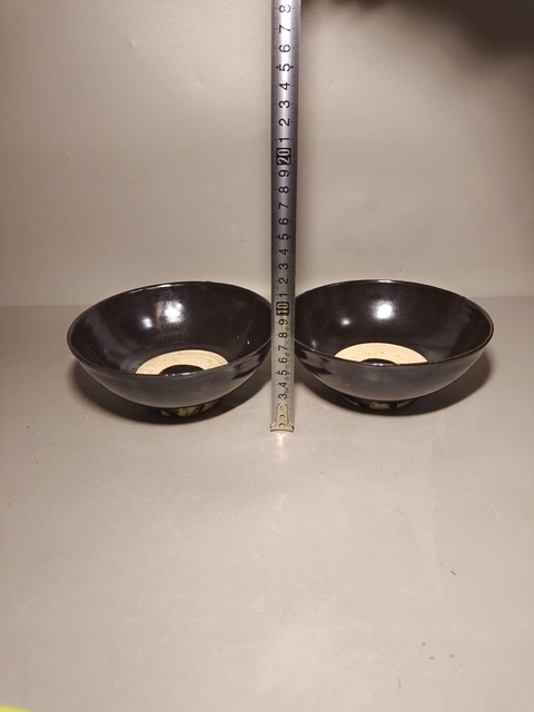 古玩陶瓷黑釉茶碗真品鑒賞圖
