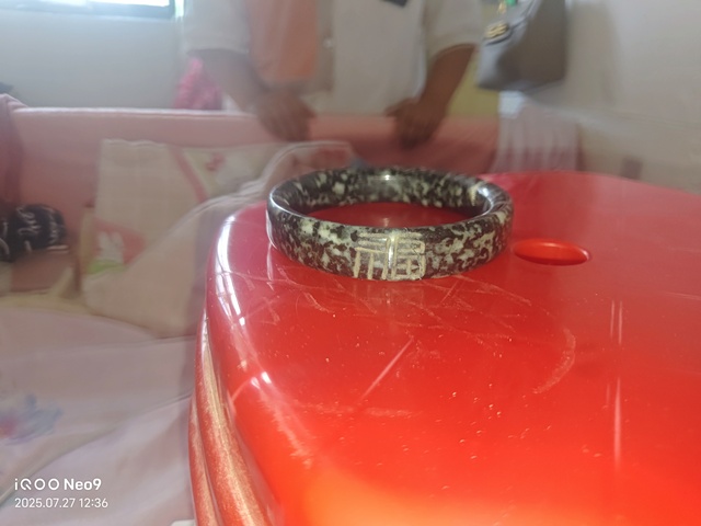 古玩玉器地方玉手鐲真品鑒賞圖