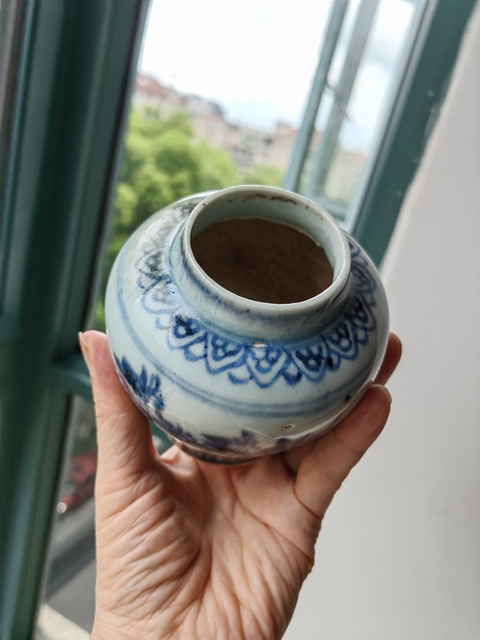 古玩陶瓷青花折枝花卉紋罐真品鑒賞圖