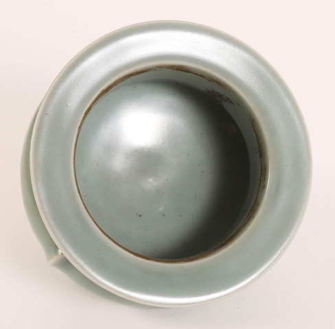 古玩陶瓷龍泉窯鬲式爐真品鑒賞圖