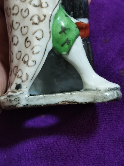 古玩陶瓷粉彩人物造像真品鑒賞圖