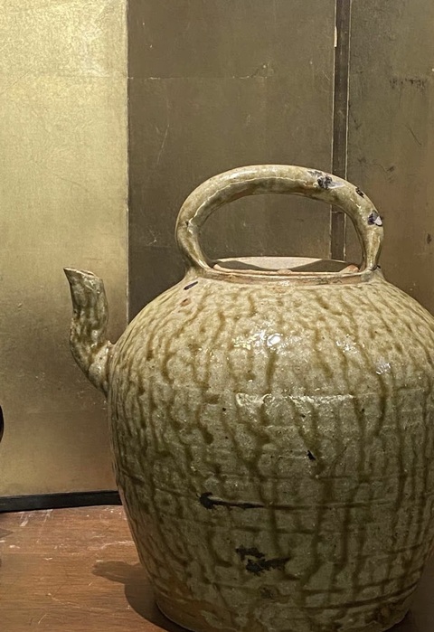 古玩陶瓷青釉提梁壺真品鑒賞圖