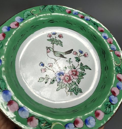 古玩陶瓷銅胎畫琺瑯花鳥紋盤真品鑒賞圖