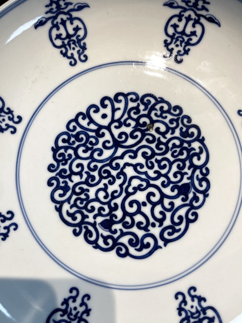 古玩陶瓷青花盤真品鑒賞圖