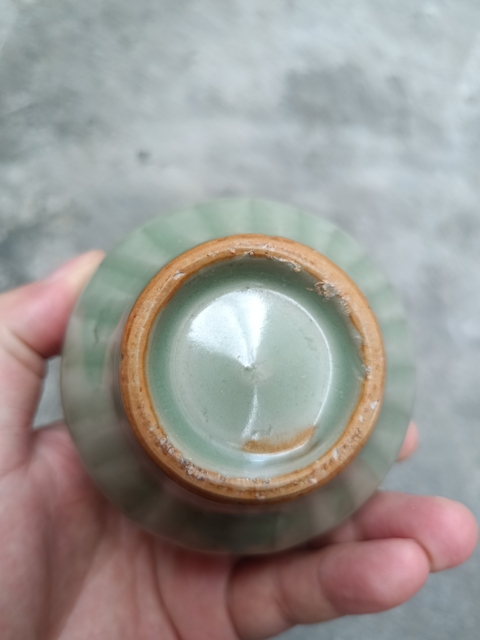 古玩陶瓷龍泉青瓷瓜楞罐真品鑒賞圖